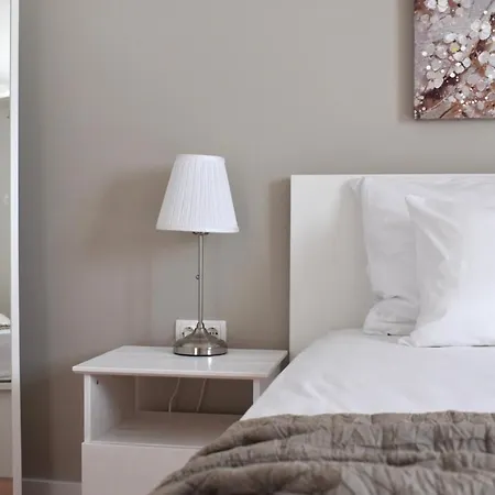 Vedran ポドゥゴラ