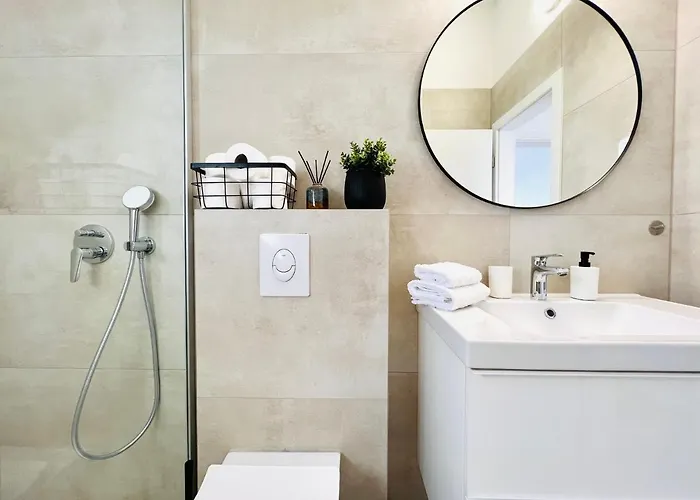 Vedran Vila Podgora (Split-Dalmatia)